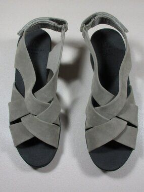Clarks womens sage gray Caddell Jena strappy wedge sandals 7 M NWOB